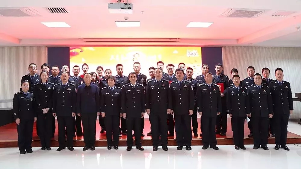 ���˹����ֳɹ��ٰ�ѧϰ�����᳹����ʮ�Ŵ�...